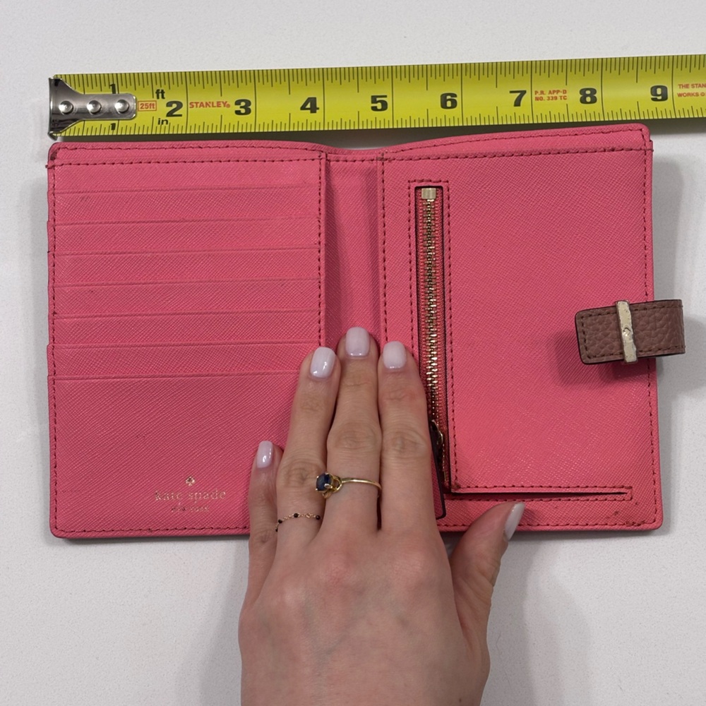 Kate Spade wallet - Picture 7 of 7